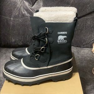 Sorel black waterproof snow boots women size 11